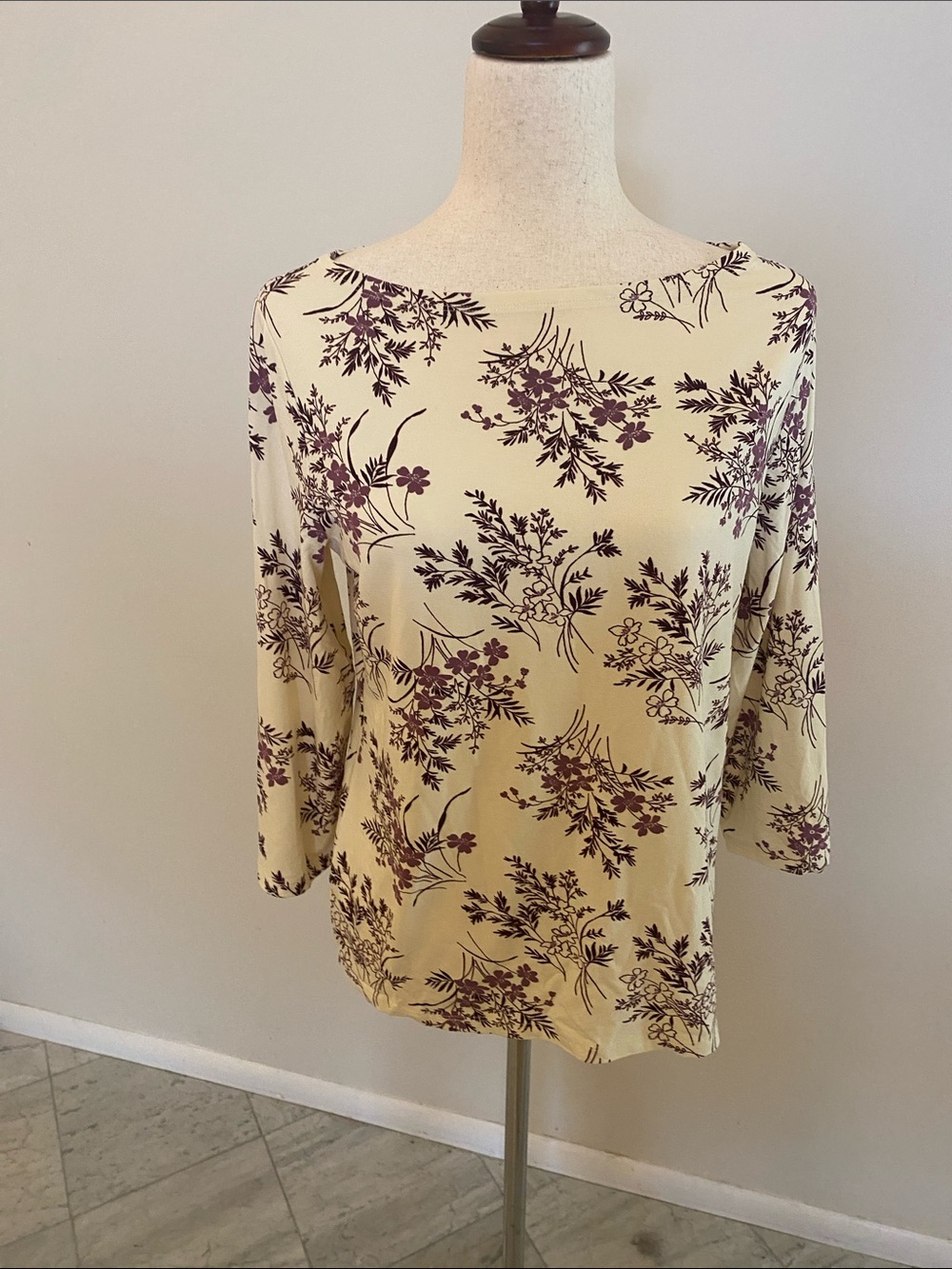 Ann Taylor Factory Cream Long Sleeve Floral Boatneck Top
